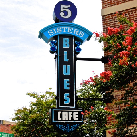 Five Sister’s Blues Café sign